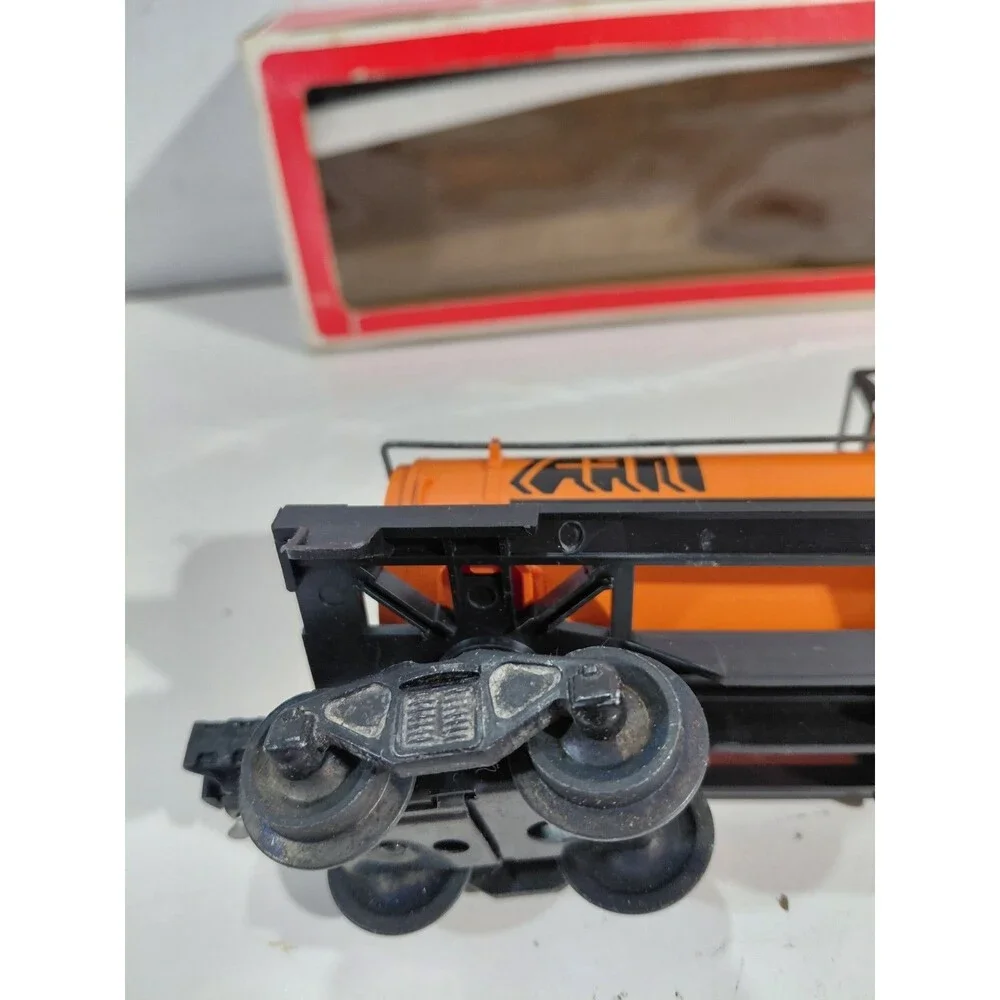 Lionel 6315-1972 O Gauge Model Railroad TCA Convention 1972 Tank Car w/Box